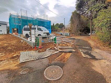 前面道路含む現地写真