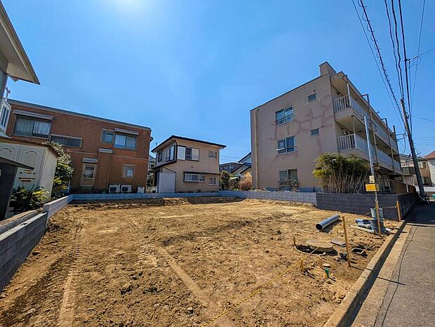 【現地外観写真】【安心の住宅性能評価取得物件!】
耐震性などで最高等級を取得♪地震に強い家!
国土交通大臣認定の第三者機関による厳重なチェックを行い安心・安全な新築一戸建てを提供します