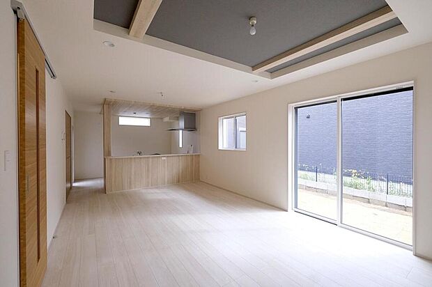 ◆LDKはご家族みんなが揃う大切な空間です♪テーブルやソファ、カーテン選び、レイアウトを考えるのも楽しいですね♪笑顔溢れる楽しい暮らしをイメージしながらご見学ください♪