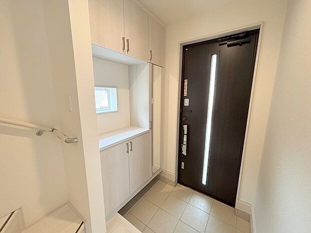 ◆平日・お仕事帰りなど、いつでもご案内させていただきます!デザイン・目に見える設備面も大切ですが、耐震構造で地震に強い家の為、次代へ繋ぐ強固な住宅です。