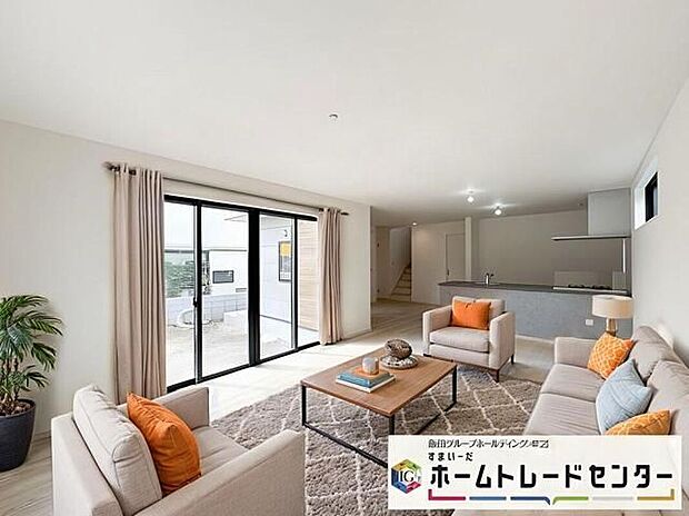 ◆LDKはご家族みんなが揃う大切な空間です♪テーブルやソファ、カーテン選び、レイアウトを考えるのも楽しいですね♪笑顔溢れる楽しい暮らしをイメージしながらご見学ください♪※本家具はCGとなります