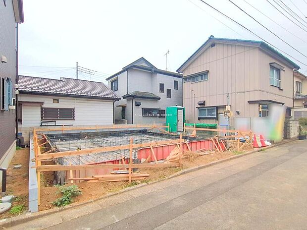 【現地外観写真】◆資料送付・ご見学即対応!建物完成しておりますので、室内ご内覧いただけます♪ご不明点等、スタッフがしっかりと説明させていただきますので、安心して現地をご覧ください♪
