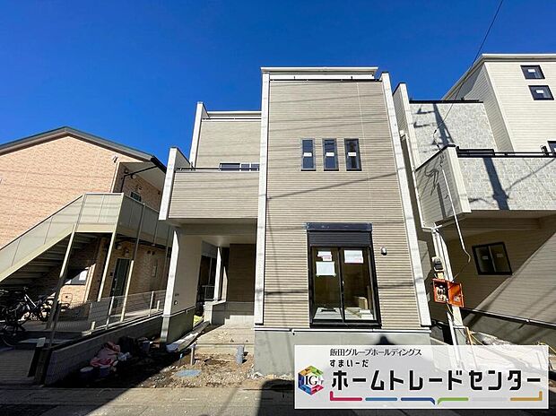 【現地外観写真】◆休日にご家族揃ってご見学はいかがでしょうか♪実際の現地を見てみると図面などではわからない、新たな発見もありますのでまずはお気軽にお問い合わせください♪