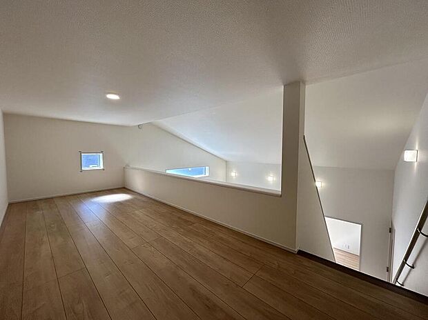 【収納】◆ロフト付き♪季節ものも入れられるあると嬉しい便利なスペース♪