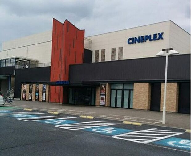 エムズタウン幸手(約2,000m)