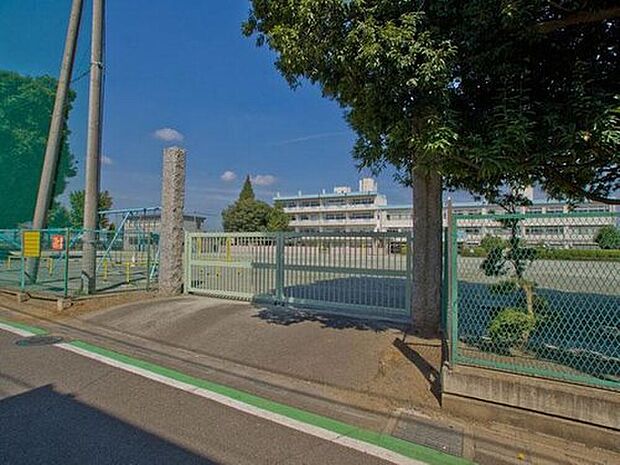 さいたま市立春岡小学校（約400m）