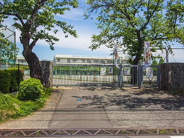 さいたま市立馬宮中学校（約1,100m）