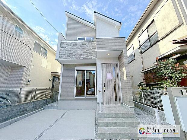 小田急線「新百合ヶ丘」駅まで徒歩１８分☆
制震ダンパー、ペアガラス、玄関カードキー搭載！浴室乾燥機、浴室TV、ビルトイン食洗機など設備が充実したお住まいです☆