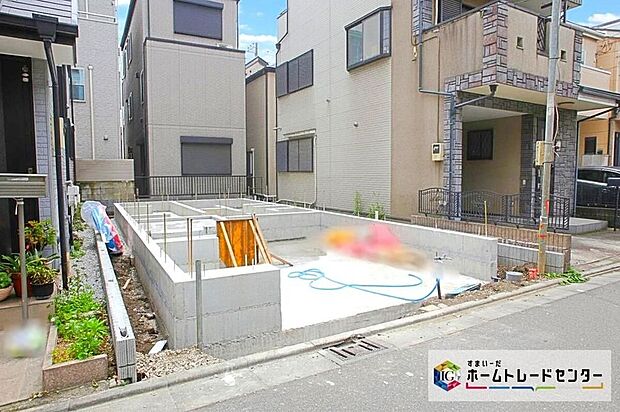 23.5帖、広々とした開放感あふれるリビングです。ゆったり寛げる充分な広さがございますので、ご家族でインテリアのレイアウトを考えるのも楽しみになりそうです。