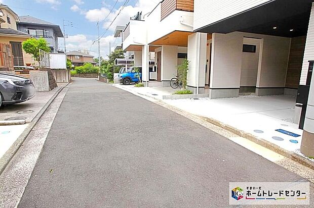 閑静な住宅街に立地します♪小学校・公園・コンビニが徒歩10分圏内に揃います!暮らしやすい住環境が魅力です♪