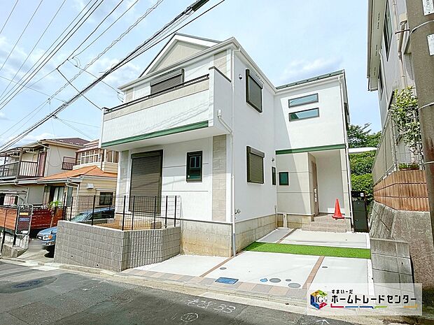 【【前面道路含む現地写真】】閑静な住宅街に立地！南道路に面しますので、日当たり通風良好です♪