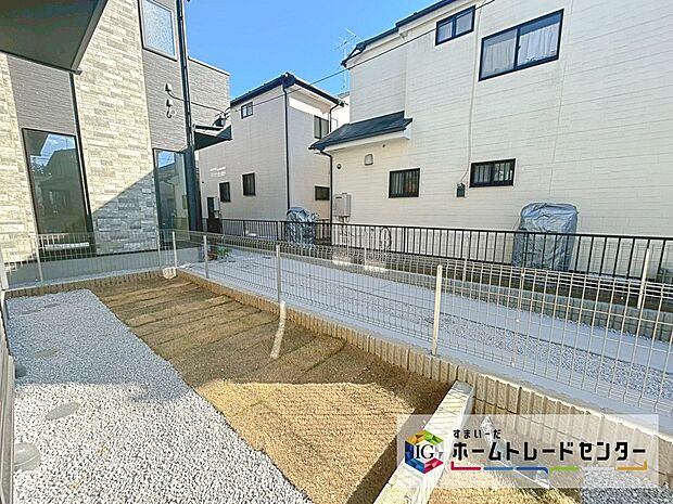 【【食器洗浄乾燥機】】忙しい奥様の味方、後片付けもラクラクなビルトイン食洗機付き。洗い終わった食器の水切りや乾燥としても便利です。