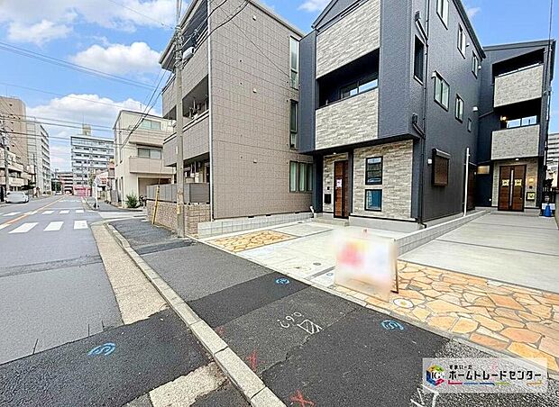 【前面道路含む現地写真】小学校、コンビニ、まいばすけっと、郵便局が徒歩4分圏内に揃います♪暮らしやすい住環境です!