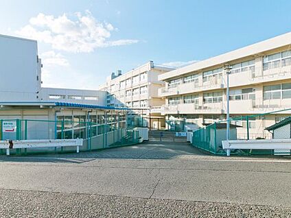 横浜市立東野中学校 1840ｍ(徒歩23分/自転車8分)