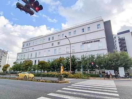 神奈川県病院 2400m(徒歩30分　車12分)