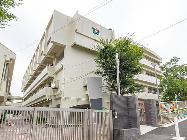 横浜市立下田小学校(約560m)