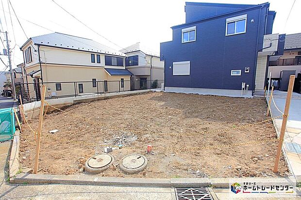 【現地外観写真】敷地面積31坪、カースペース1台分&庭スペースございます!
リビング広々18帖☆全居室に収納完備、ご家族でゆったり過ごせる4LDKプランです☆