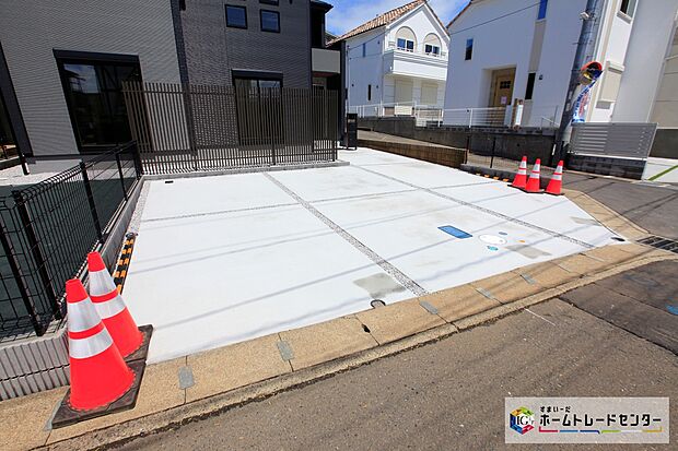 【駐車場】限定１棟　新築分譲住宅です！
南西４ｍ公道に面します。
穏やかな雰囲気漂う街並み、ゆったりお過ごしいただけます♪
