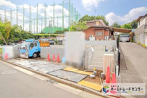 【現地外観写真】JR横浜線「中山」駅バス１１分「上白根町」停歩５分♪限定１棟　新築分譲住宅です☆