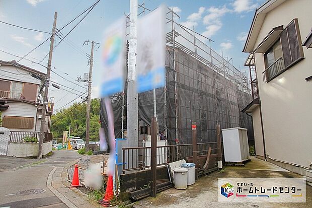 【現地外観写真】敷地面積31坪超!カースペース1台分ございます♪リビング16.25帖!全居室に収納完備、ゆとりの3LDKプランです!