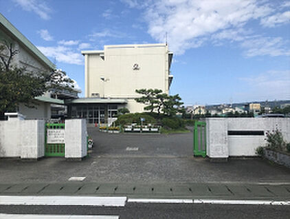 富士見小学校 現地から1000m。(徒歩13分。)