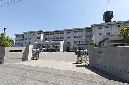 白岡市立白岡中学校 約1300ｍ(徒歩17分)