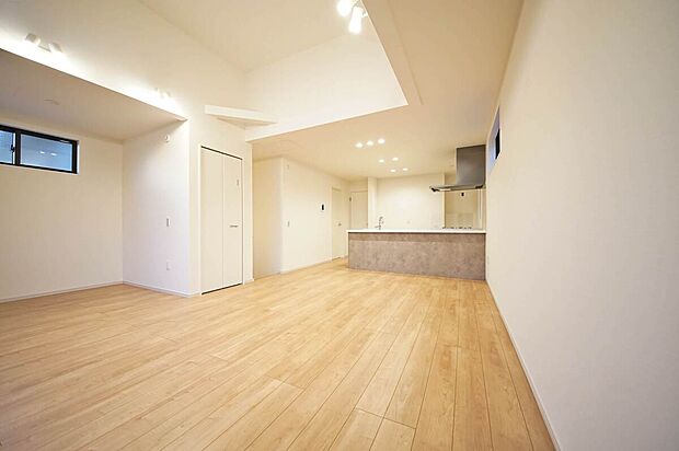 収納充実なWICや約20.2帖の広々としたリビングでゆったりとした空間を演出