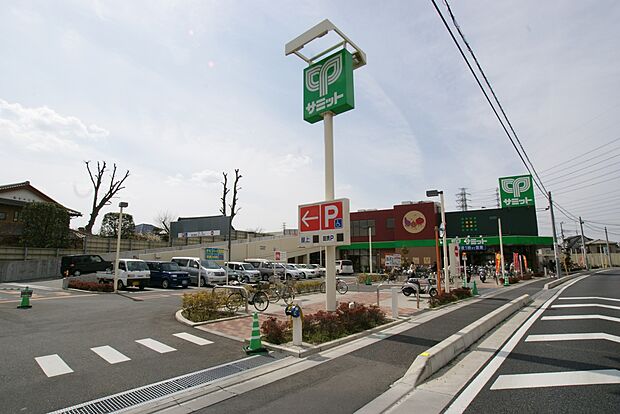 サミットストア