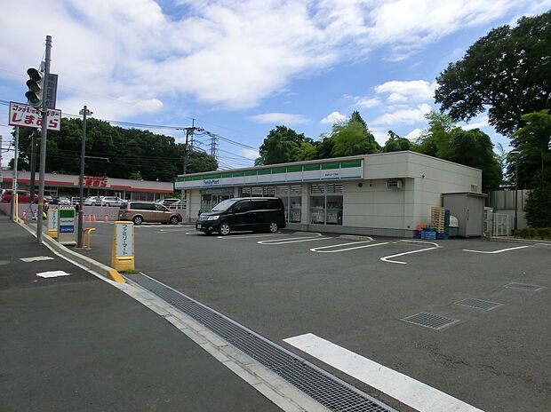 ファミリーマート