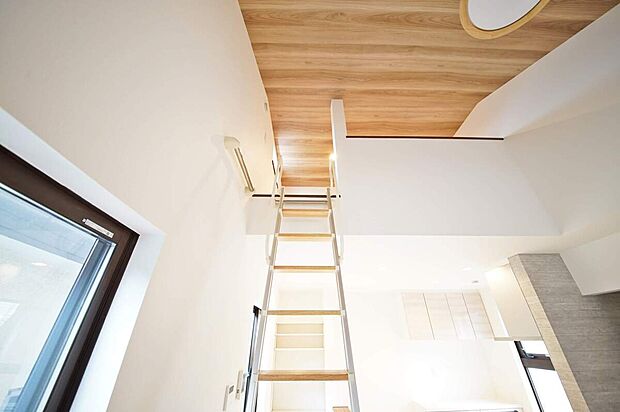 【収納】2階LDKには様々な用途にお使いいただける便利なロフトが付いています