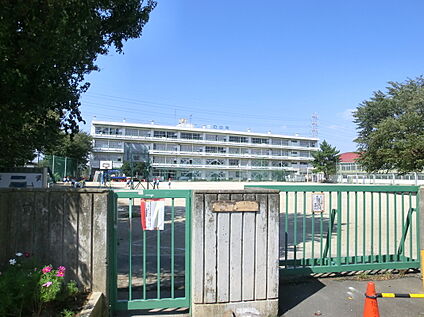 池田小学校 約850m