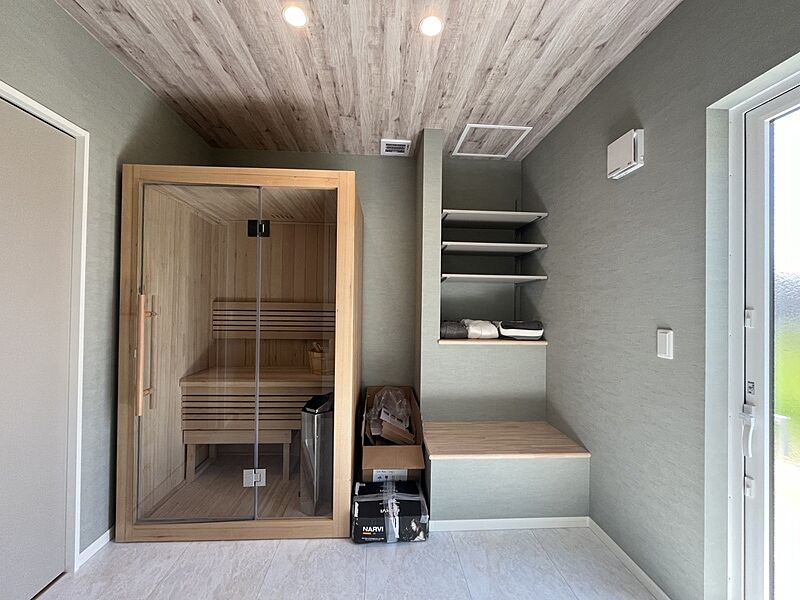 【当社施工例　ワークスペース】在宅ワークに最適な半個室型スペース。