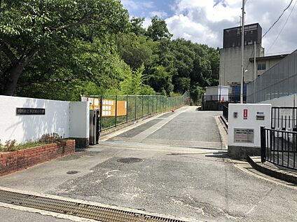 川西市立多田東小学校 1200m(徒歩15分)