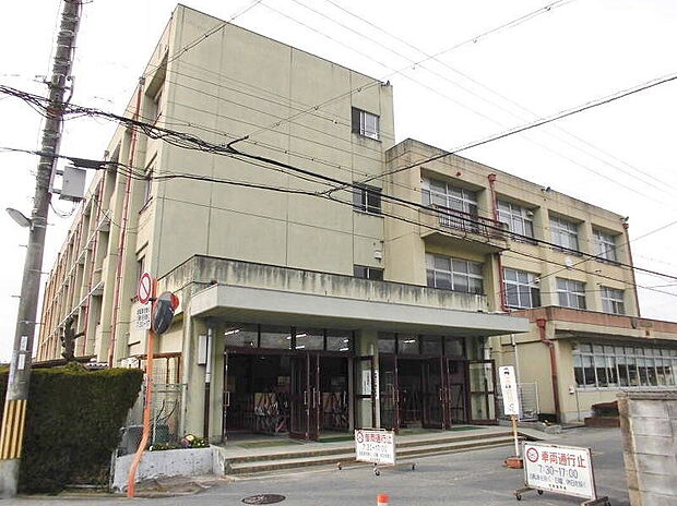 奈良市立大安寺小学校(約480m)