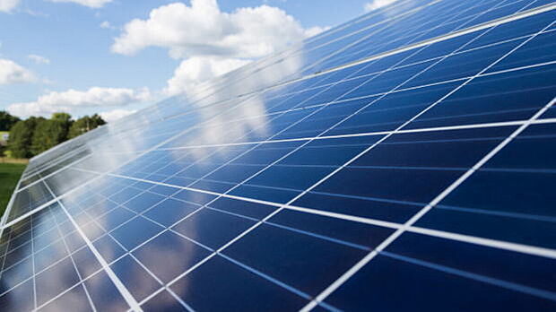 【【太陽光発電】】高性能な太陽光発電システムでクリーンな太陽エネルギーを自宅の屋根で自家発電。家計にも、環境にも優しい、いざという停電時に備えるもっと安心で快適な暮らしに。※画像はイメージです