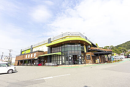 ヤマダストアー新辻井店 徒歩約27分(約2100m)