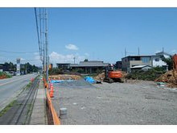 現地(2026年7月)撮影/接道方向に合わせて最適なプランをご提案いたします。駐車場の取り方や建物配置も現地をご案内しながらご説明いたします。