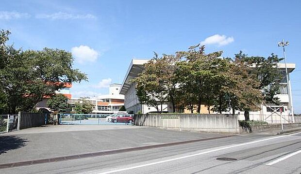 南犬飼中学校(約2,860m)