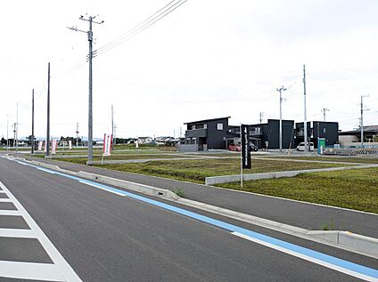  前面道路含む現地写真