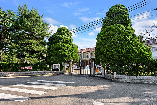市立篠山幼稚園(約1,690m)