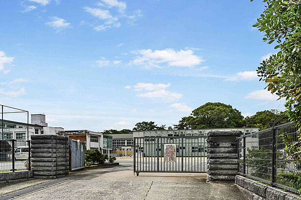 糸島市立深江小学校（約830m）