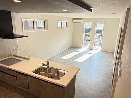 【1号棟】キッチンからの眺め