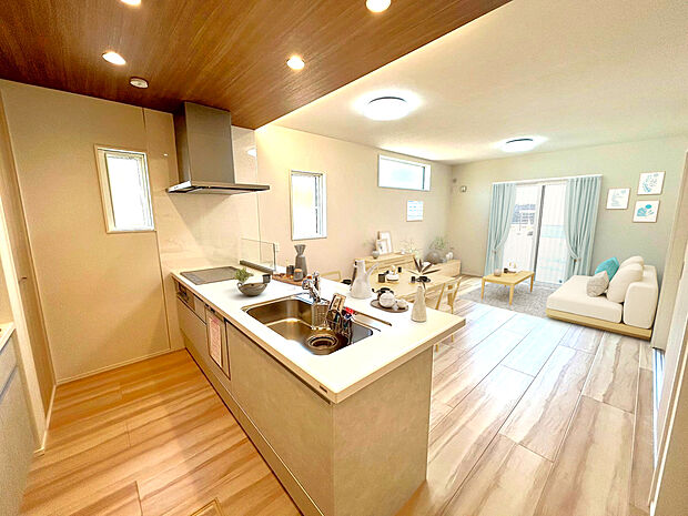 【キッチン】食洗機つきのオープンキッチンで、LDKを一体型に感じられます！