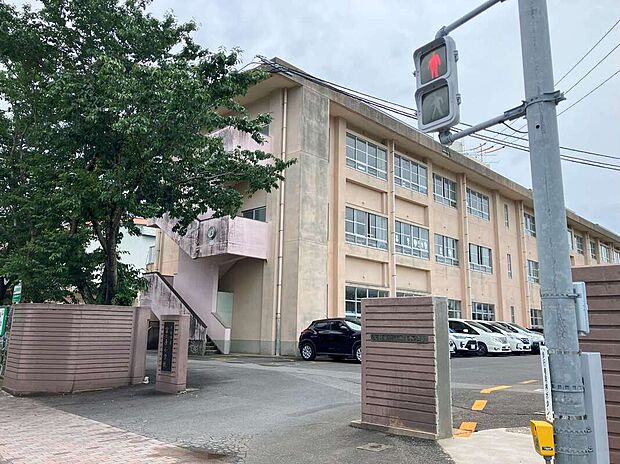 富の原小学校（約800m）