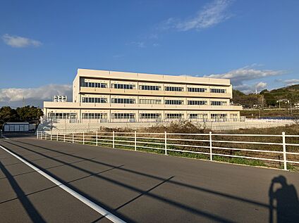 福重小学校 2,200ｍ(徒歩28分)