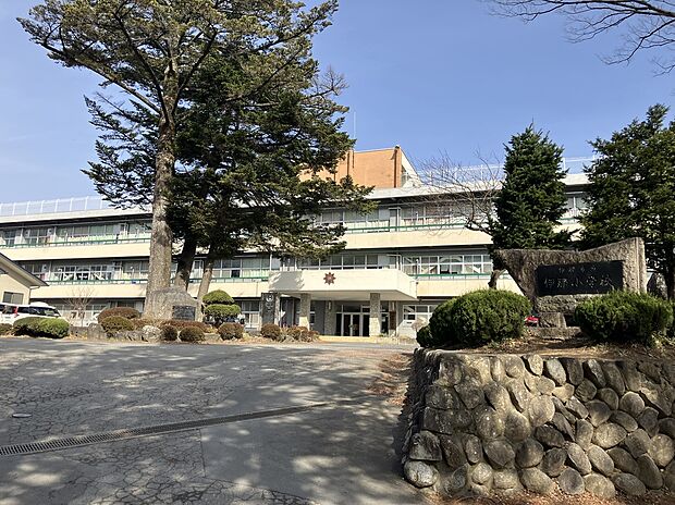 伊那小学校（約1,900m）