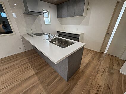 タマタウン大内中央II3号地　キッチン