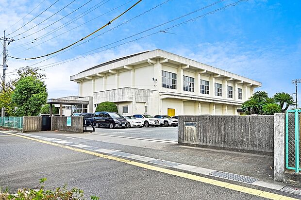 小郡市立小郡中学校（約670m）