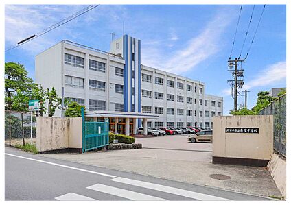 市立青陵中学校 1230ｍ(徒歩16分)
