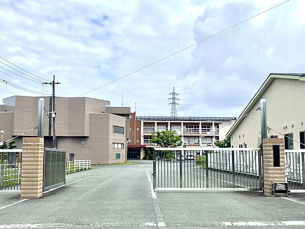高田中学校